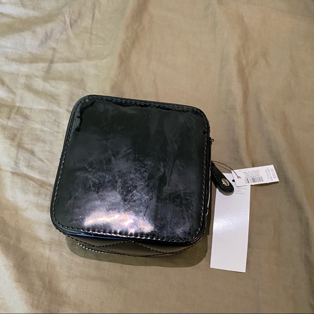 🎉HP🎉 BNWT WHBM Jewelry Box - Picture 3 of 11